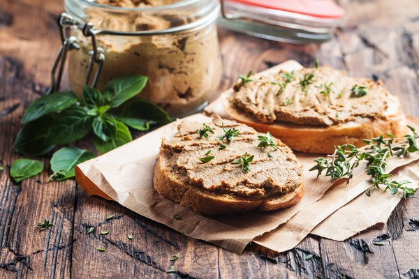 bruschetta with basil and chicken pate