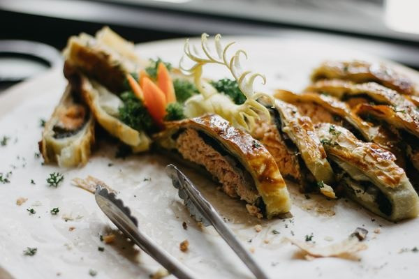 make preparations based on meat
