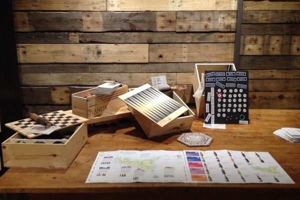 play and learn about wine and food in florence